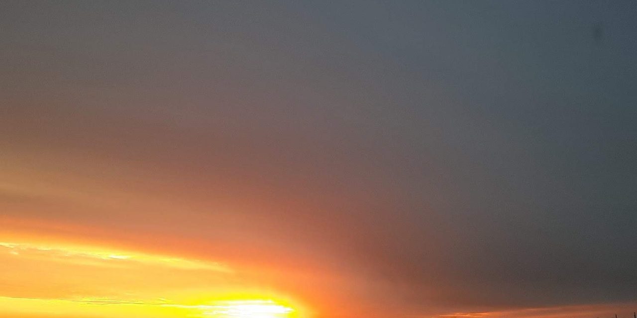 sunset hwy 13 elkader